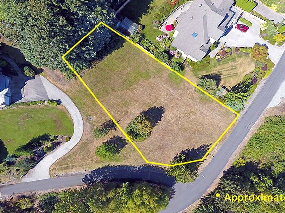 3rd image of 327 Samanthia Ln