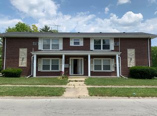 18207 Locust St, Lansing, IL 60438
