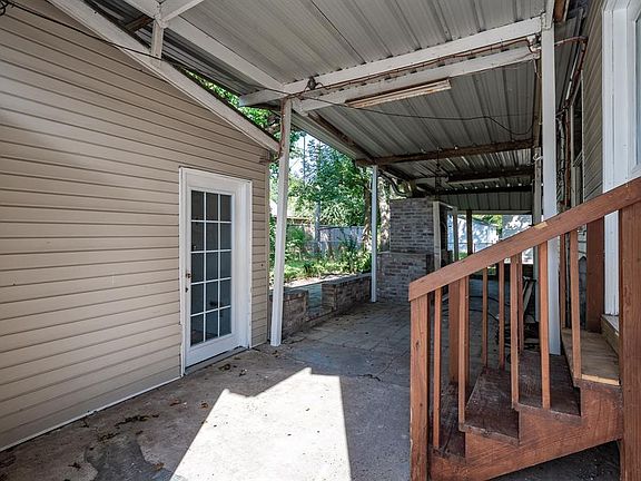 5th image of 508 E Republic St