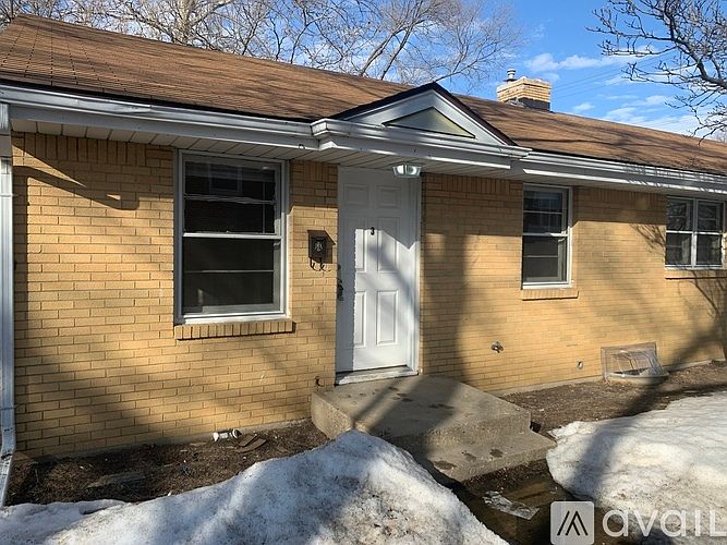 1st image of 2516 N Rockton Ave #3