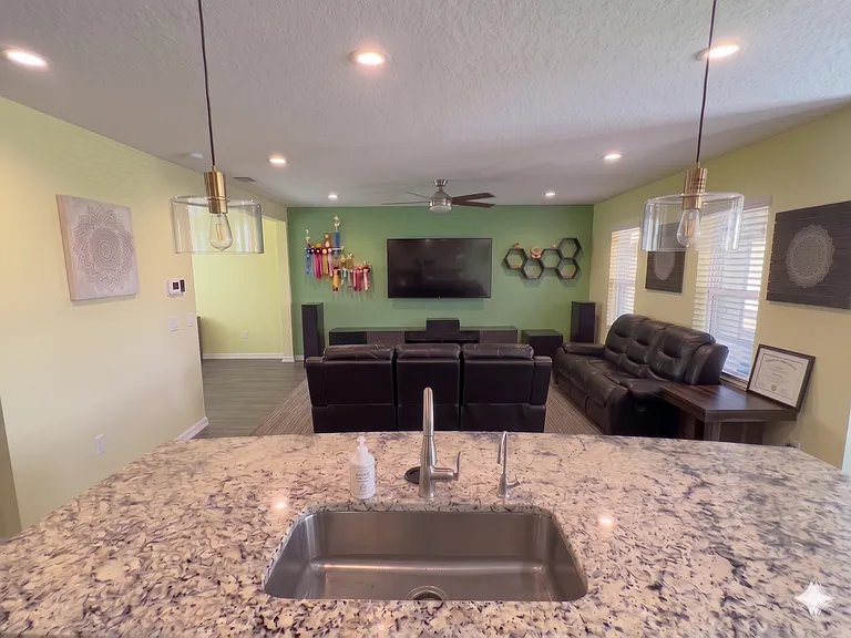 19391 Roseate Dr — Photo 6
