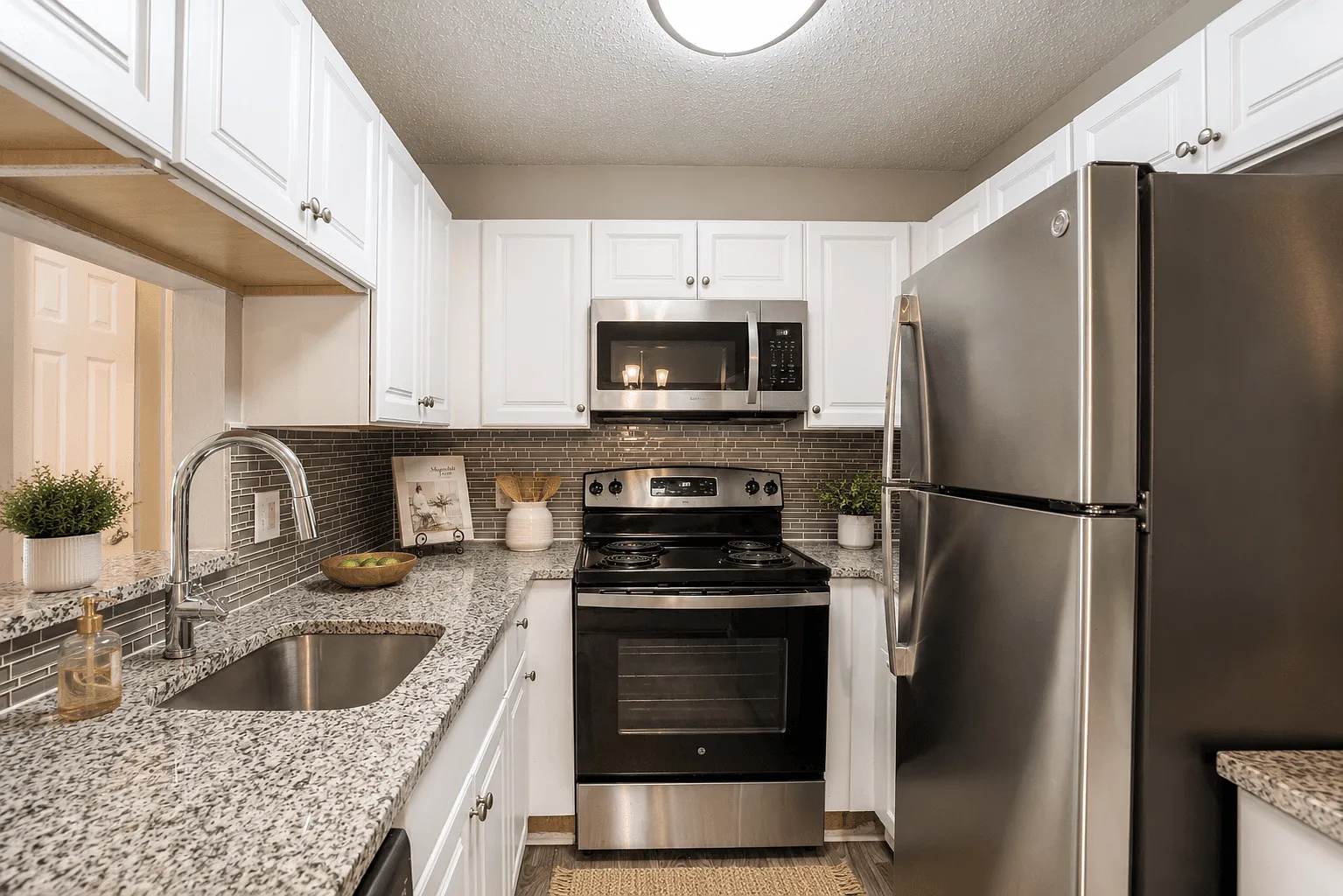 Gable Hill Apartment Homes — Photo 1
