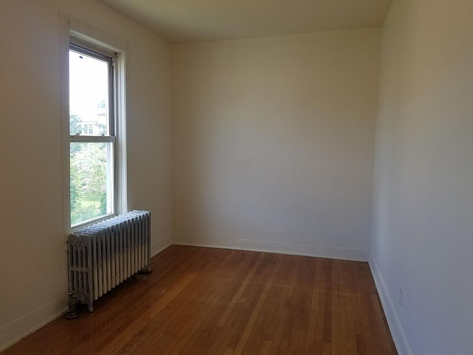 931 Burke Ave Bronx NY Zillow