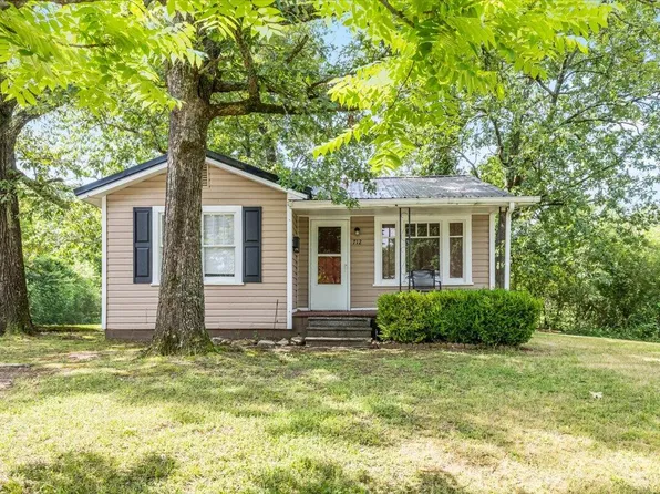 712 Moore Ave, La Fayette, GA 30728