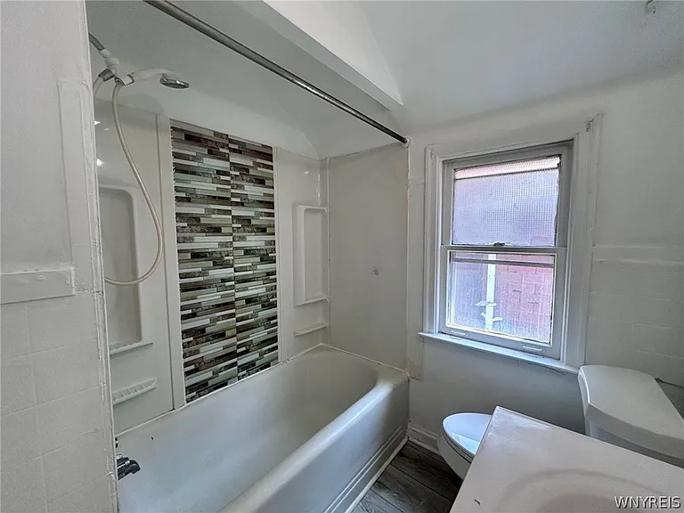 2405 Grand Ave #UPPER — Photo 11