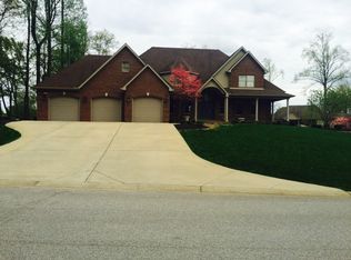 3881 Ironwood Ln, Terre Haute, IN 47802