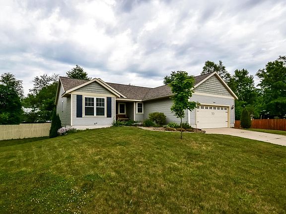 3rd image of 889 Bergin Farm Ct SE