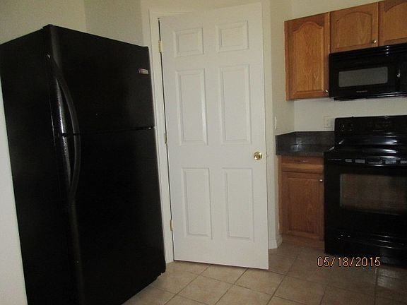 4th image of 324 Lomond Dr #B
