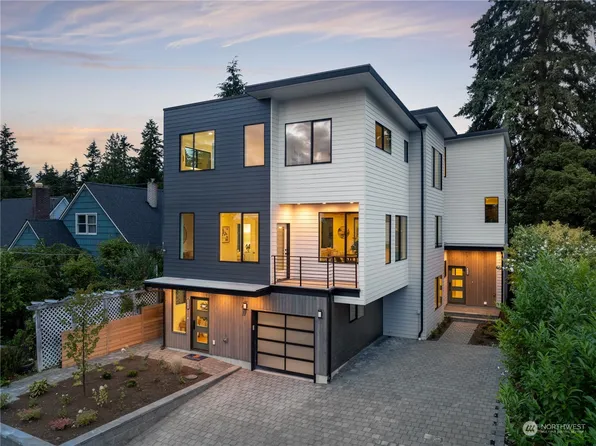 9618 8th Avenue NE, Seattle, WA 98115