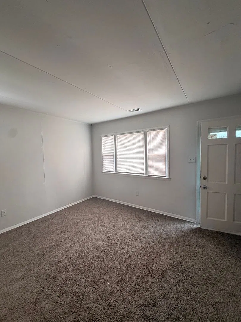 Move In Ready 3 Bedroom Ranch! — Photo 3