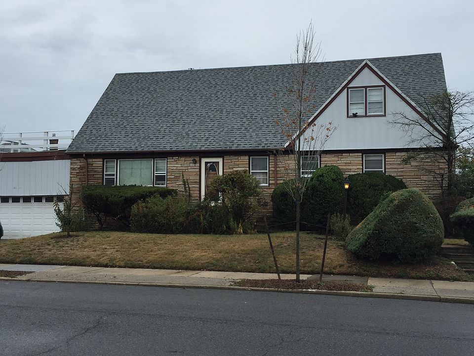 1st image of 13115 Cronston Ave #2