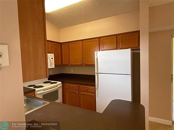 5th image of 7640 Westwood Dr APT 418