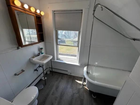 119 Graham St APT 3, Gardner, MA 01440