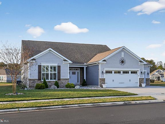 3rd image of 15376 Crape Myrtle Rd