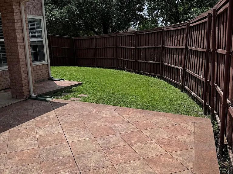 9702 Windy Hollow Dr — Photo 43