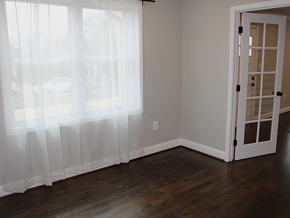 3rd image of 6816 Westcott Rd