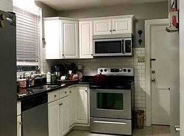 5th image of 4608 Radford Ave