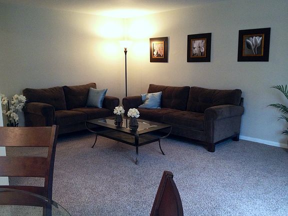3rd image of 19636 Van Aken Blvd APT 101