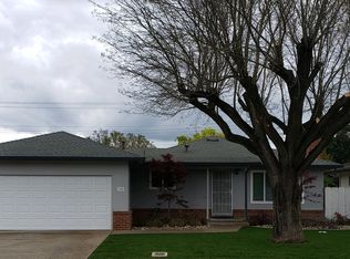 1906 W Walnut St, Lodi, CA 95242