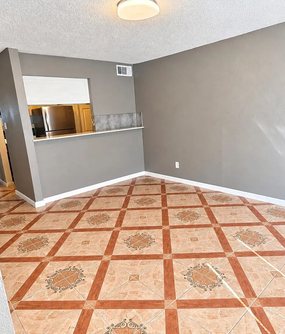 2 bed, 2.0 bath, 1104 sqft, $1,349 — Photo 3