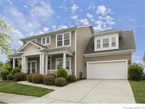 2nd image of 13303 Centerview Ln