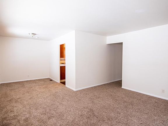 3rd image of 4116 Spann Ave