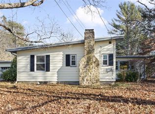 138 Richmond Townhouse Rd, Carolina, RI 02812