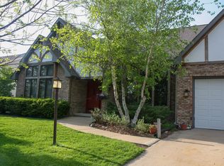 1918 Wallinford Cir, Sun Prairie, WI 53590