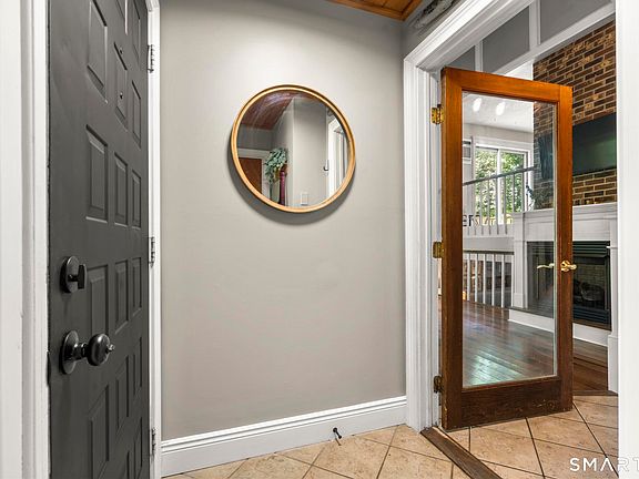 4th image of 10 Anna Drive