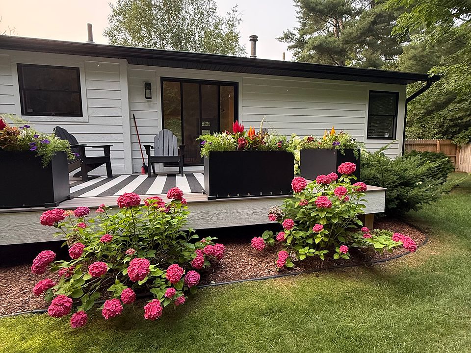 1st image of 2214 Kewaunee Dr