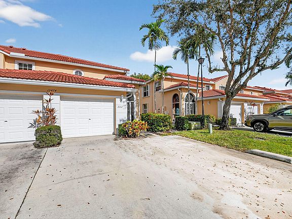 2nd image of 12474 Crystal Pointe Drive #202
