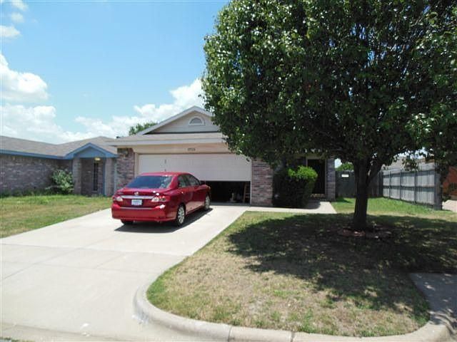 1st image of 10524 Flamewood Dr