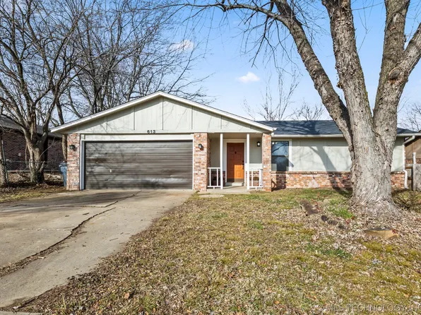613 W 147th Pl S, Glenpool, OK 74033