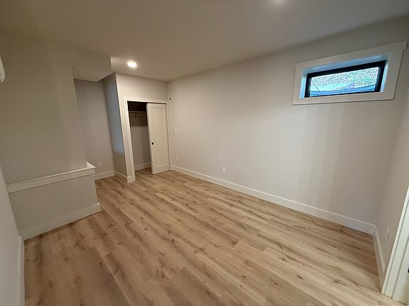 5th image of 4725 Montgomery St APT 1