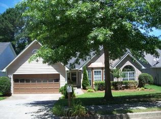 5177 Sterling Trace Dr, Lilburn, GA 30047