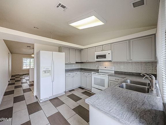 3rd image of 10100 N 89th Avenue #1