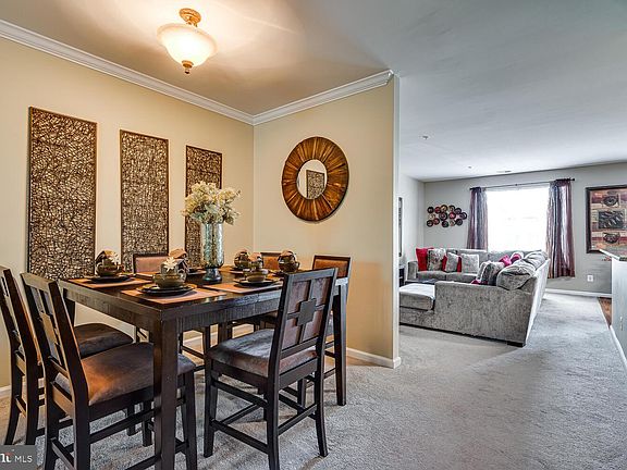 5th image of 16846 Nuttal Oak Pl