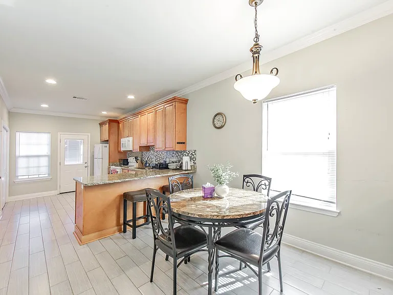 151 Dixie Ave — Photo 17