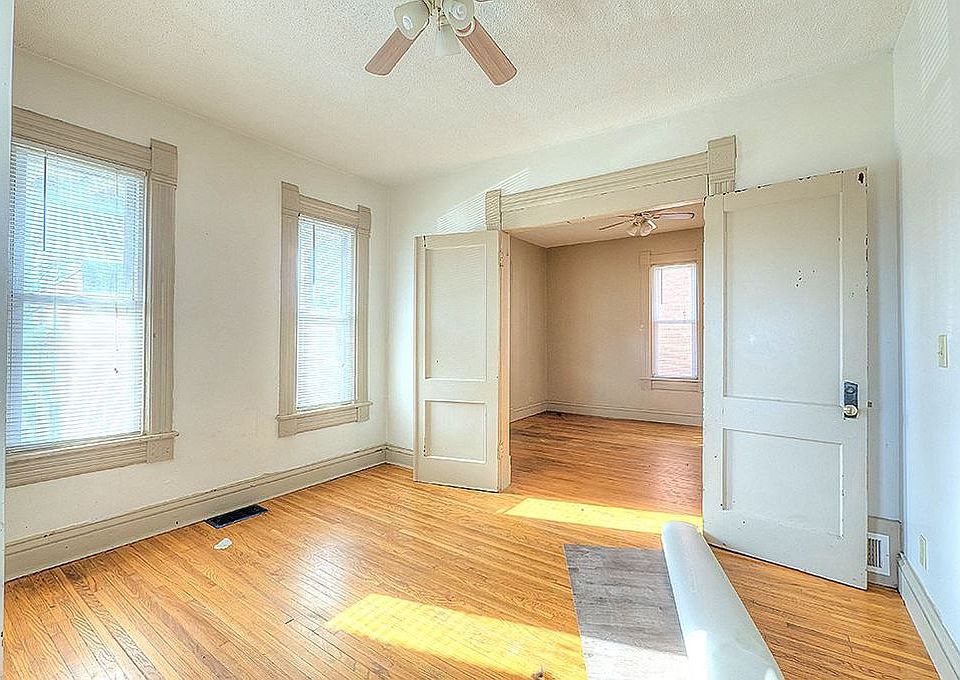 1st image of 1606 5th Ave #1