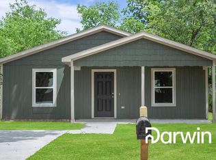 512 N Clements St, Gainesville, TX 76240