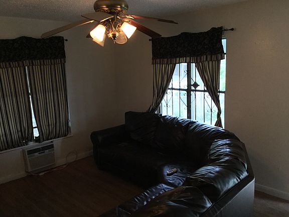 4th image of 2914 W Poplar St