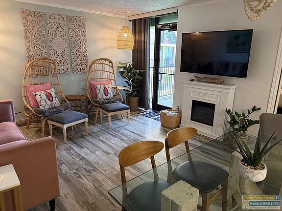 3rd image of 110 Padre Blvd #212