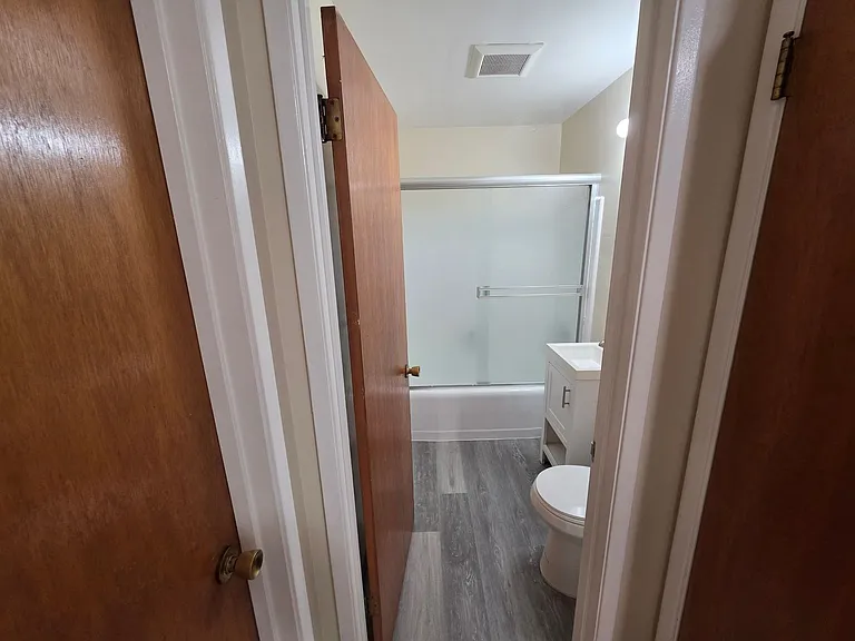 2201-2221 Princeton Dr — Photo 19