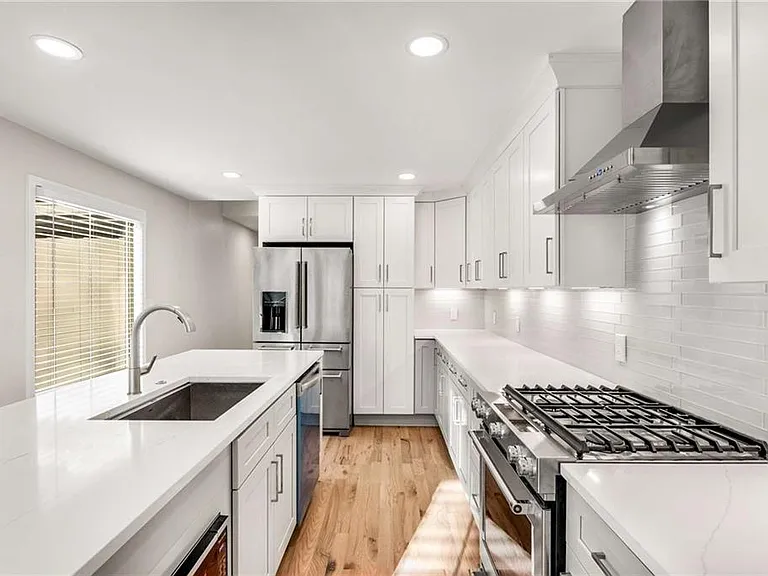 3412 Belleford Ct NE — Photo 11