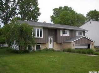 5541 Reef Rd, Mentor On The Lake, OH 44060