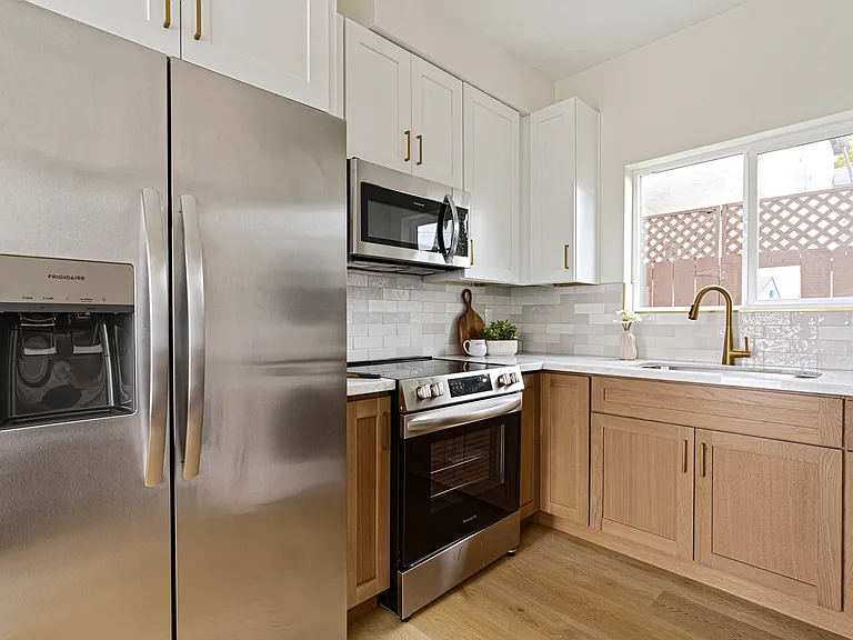 1953 Emerald St #4 — Photo 14
