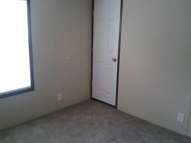 621 Live Oak Dr — Photo 14
