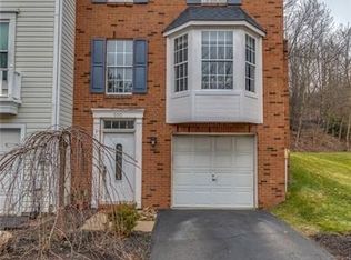 900 Lexington Dr, Aliquippa, PA 15001