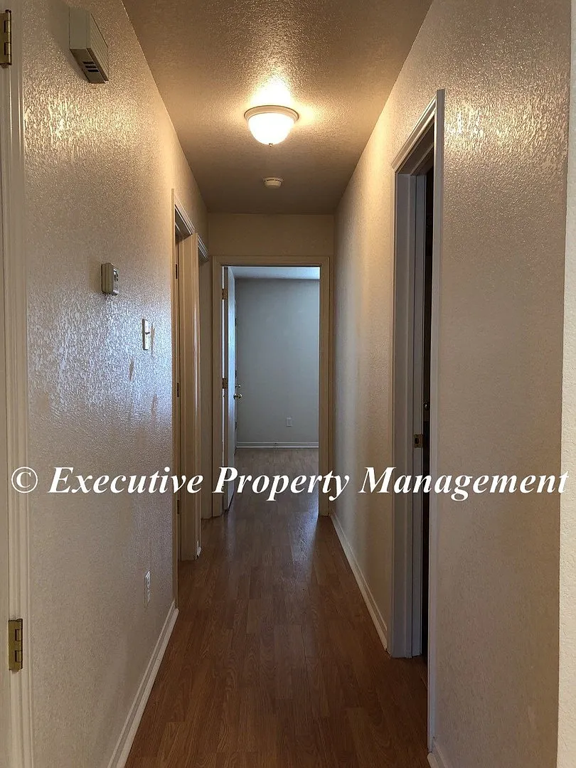 314 Janelle Drive — Photo 3