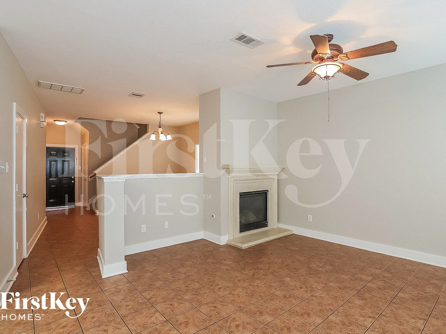 4 bed, 2.5 bath, 2084 sqft, $1,800 — Photo 2